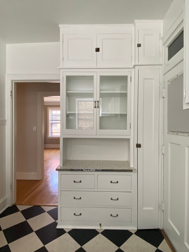 612-626 Sheridan Rd, Evanston, IL 60202 - photo 4