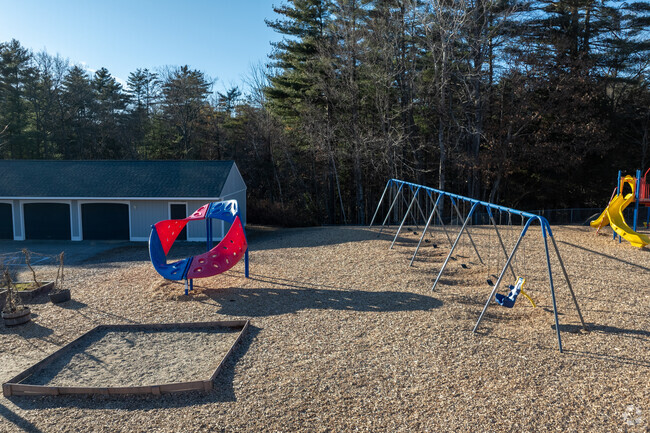 Antrim Elementary School is a public school in Manchester.