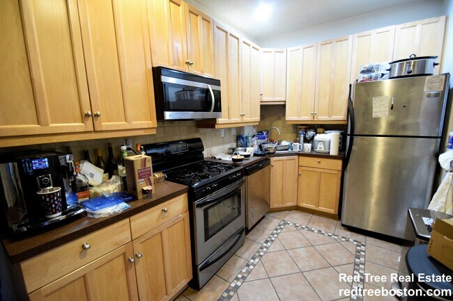 19 Saint Lukes Rd, Allston, MA 02134 - photo 3