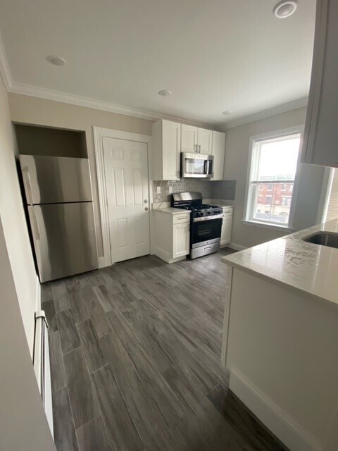 251 Cambridge St unit 3, Boston, MA 02114 - photo 2