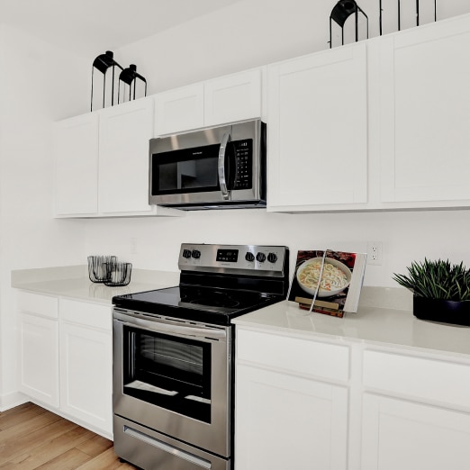 2339 Dillon Dr, Greenfield, IN 46140 - photo 3