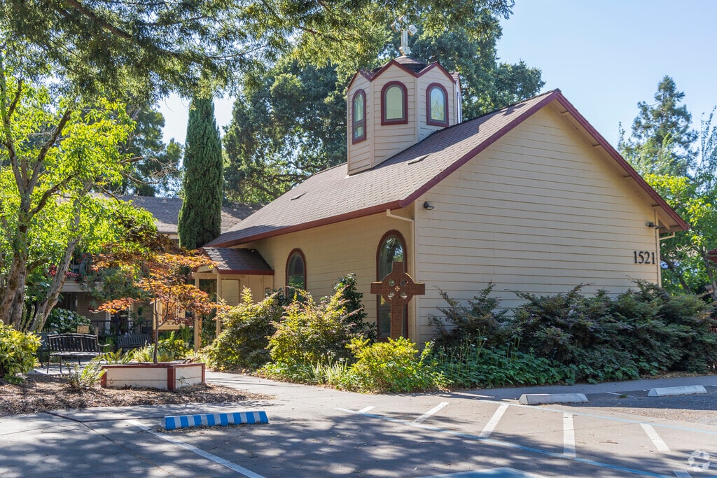 St. Michael's Orthodox School was a private elementary & middle school.