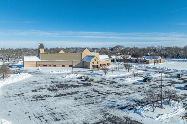 The Augustine Academy has a 7:1 Student : Teacher Ratio.