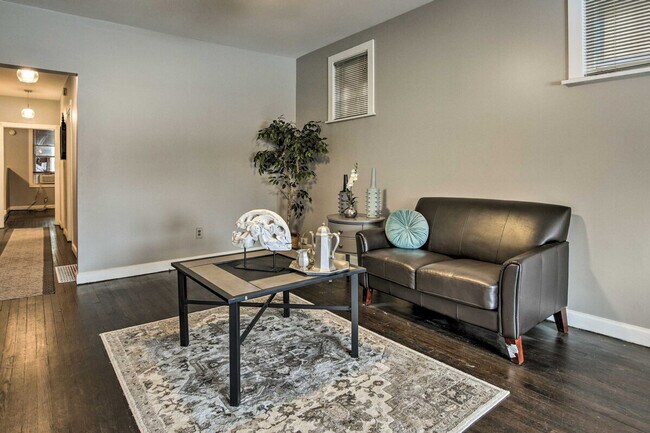 220 N Laporte Ave unit ID1306380P, Chicago, IL 60644 - photo 3