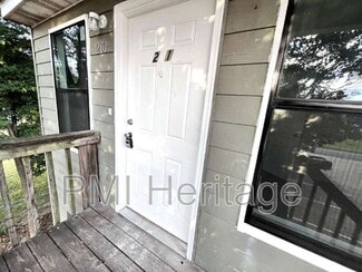 606 Virginia St Unit 201, Springdale, AR 72764
