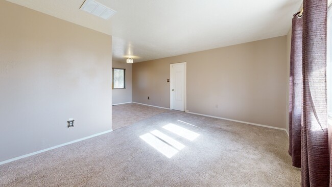 20 Cactus Dr, Los Lunas, NM 87031 - photo 3