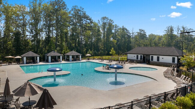 567 Silvermoon Dr, Loganville, GA 30052 - photo 4