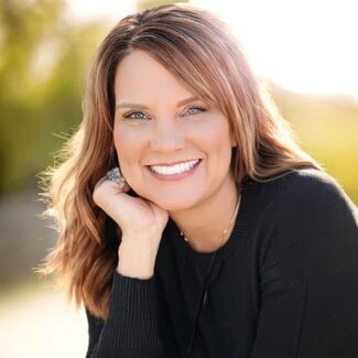 Angela Moser