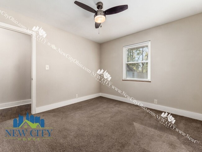 1621 Sullivant Ave, Columbus, OH 43223 - photo 5