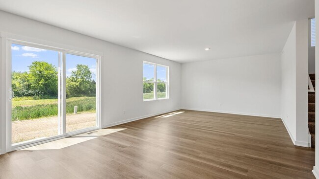 419 Bricker St, Hebron, IN 46341 - photo 4