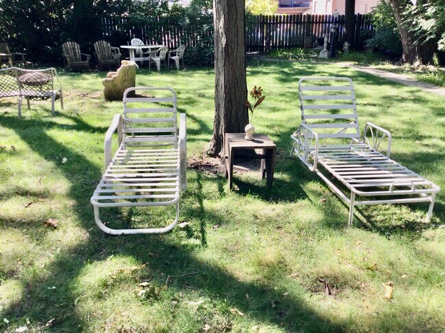 1306 Hinman Ave unit D, Evanston, IL 60201 - photo 5