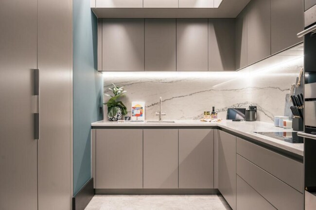 3038 Royal St unit 4, Los Angeles, CA 90007 - photo 6