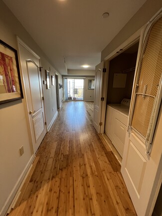 195 14th St NE Unit 810, Atlanta, GA 30309