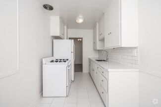8367-8371 Blackburn Ave, Los Angeles, CA 90048