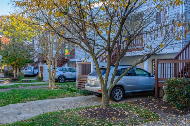 There are many condominium options in Downtown Hampton.