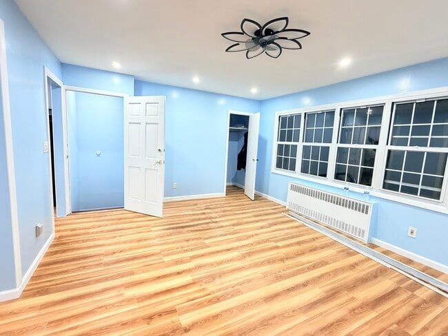 13721 Lafayette St, Ozone Park, NY 11417 - photo 6