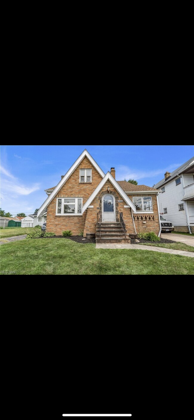 3763 W 135th St Unit Downstairs, Cleveland, OH 44111