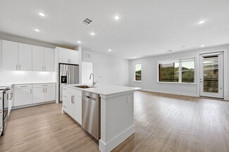 5321 Barton Creek Blvd, Austin, TX 78735