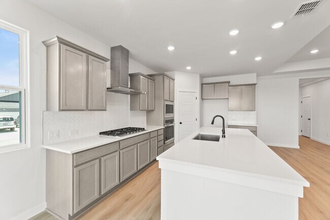 13530 Henri Castro Way, San Antonio, TX 78253 - photo 6