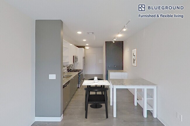 2 Leighton St unit FL5-ID4546A, Cambridge, MA 02141 - photo 4