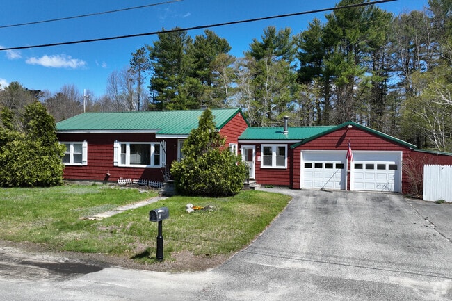 This traditional ranch-style home is typical in Gray.