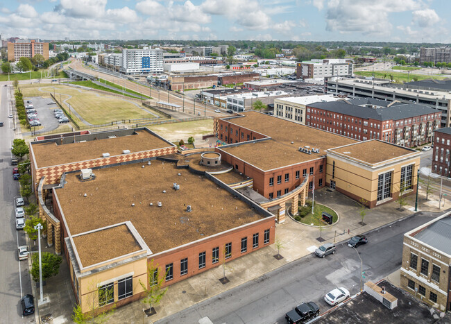 Downtown Elementary School is an Optional School on N 4th St