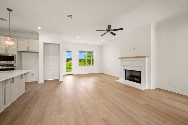 36146 Belle Parc Ave, Geismar, LA 70734 - photo 5