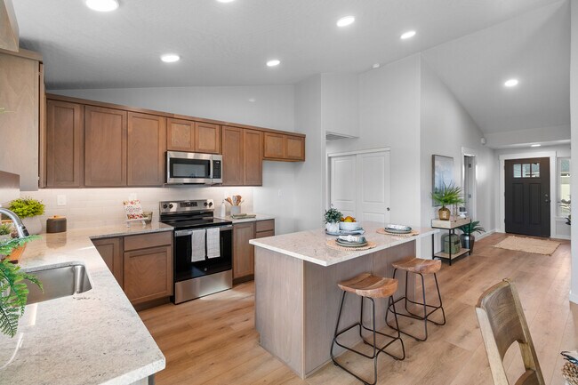 3401 Ford Dr unit 36869777, Medford, OR 97504 - photo 5