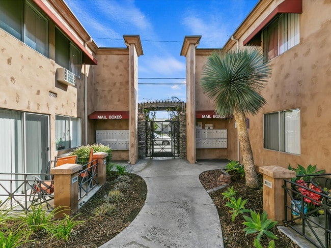 16229 Woodruff Ave unit 44, Bellflower, CA 90706 - photo 2