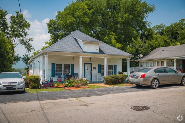 Well-maintained bungalows line the streets of Cedar Hill, Chattanooga.
