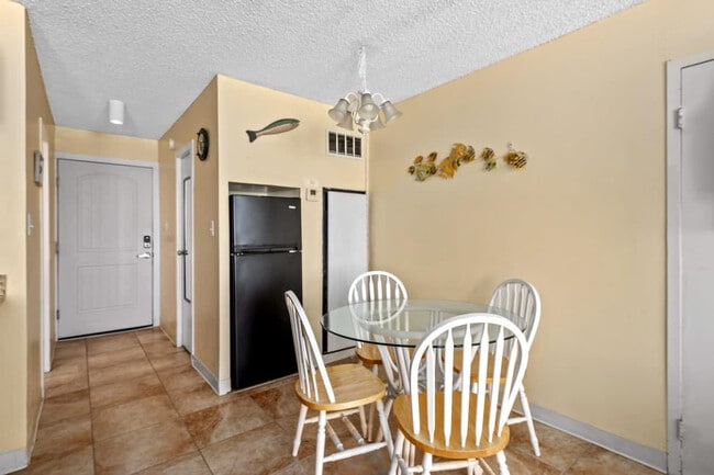 Top of the Gulf Condos unit FL6-ID1354937P, Panama City, FL 32408 - photo 7