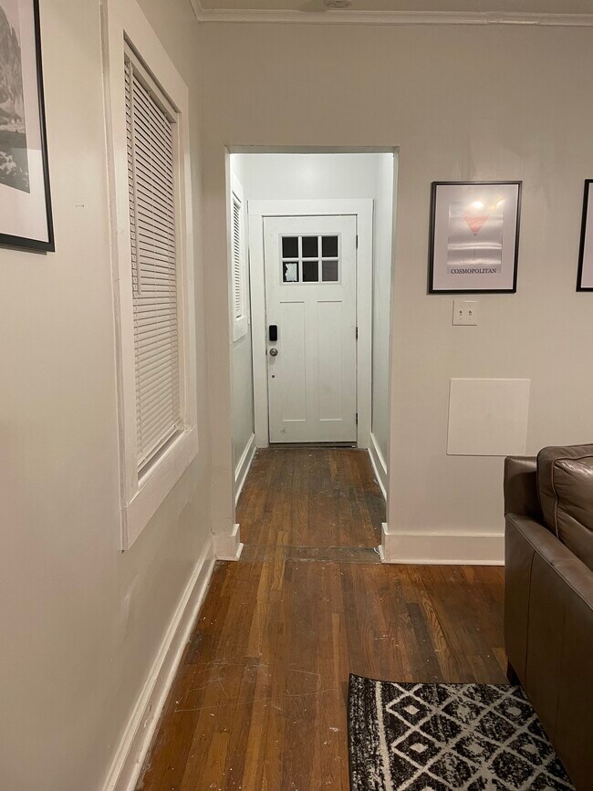 23 Cedar St unit 2, Binghamton, NY 13905 - photo 2