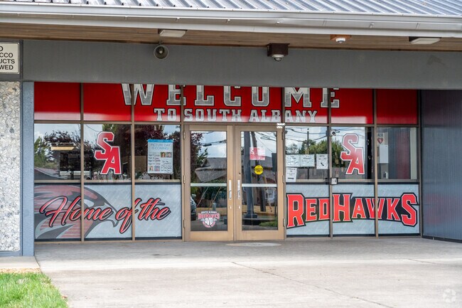 South Albany High School serves grades 9-12 in Albany, Oregon.