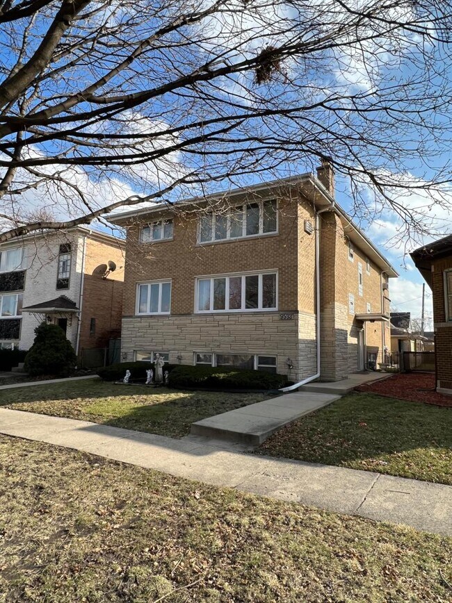 9533 Schiller Blvd Unit 1, Franklin Park, IL 60131