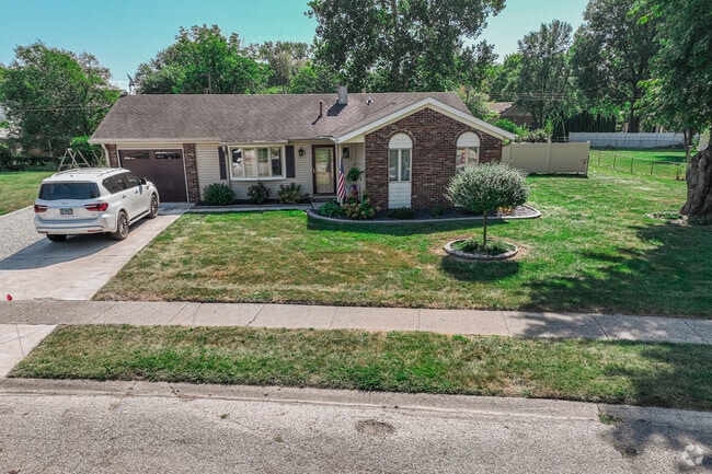 Homes in Orleans Southwest frequently have a mix of brick or stone and vinyl façades.