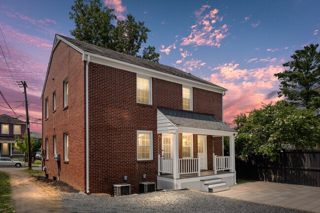 819 Weedon St unit 2, Fredericksburg, VA 22401 - photo 4