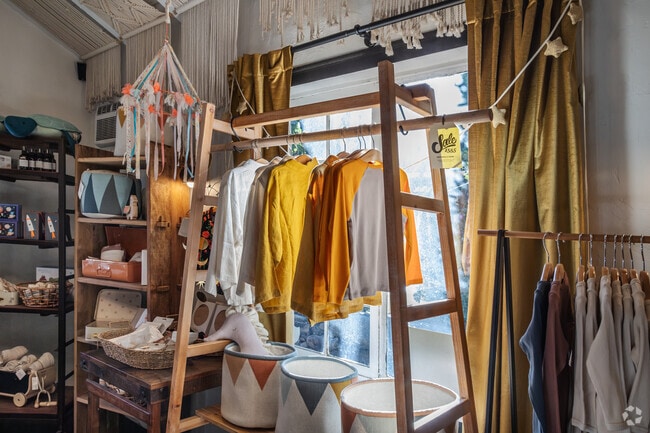Explore the boutiques at La Plaza near Vista Norte for unique one-of-a-kind items.