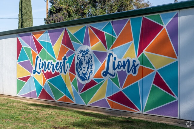 Lincoln Elementary is home of the Lions.