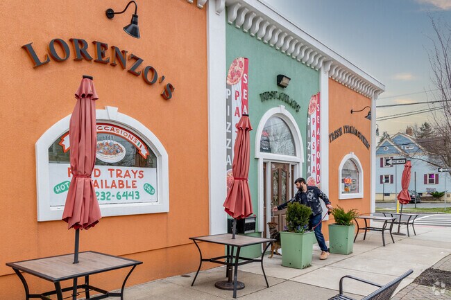 Lorenzo's Fresh Italian Cooking in Garwood is known for its great service and delicious food.