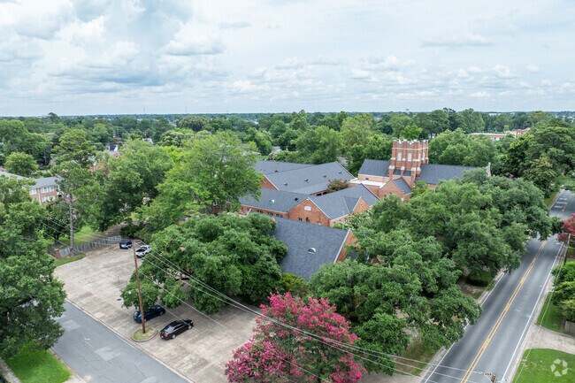 At Grace Episcopal School, the student-teacher ratio of 2 to 1 ensures close support.