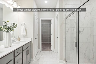 102 Oakdale Forest Ln, Jamestown, NC 27282