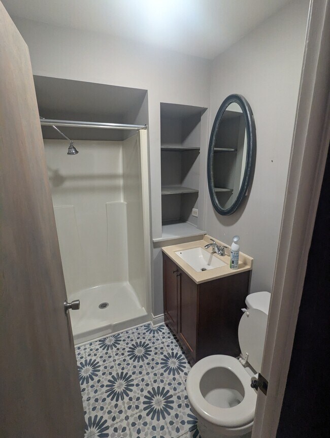 8049 W Eastwood Ave, Norridge, IL 60706 - photo 4