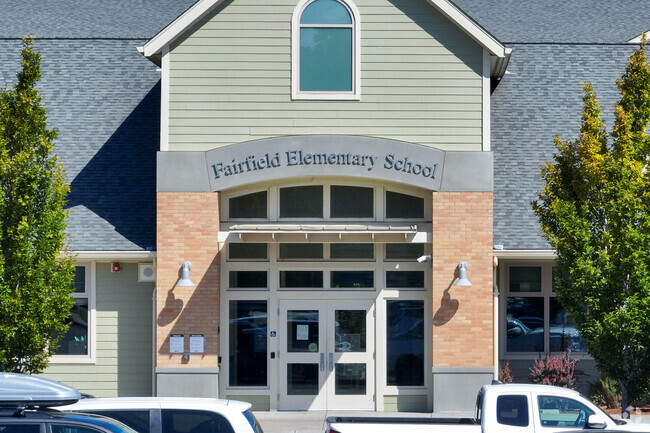 Fairfield Elementary School serves grade levels 1-5 on Royal Ave in Eugene.
