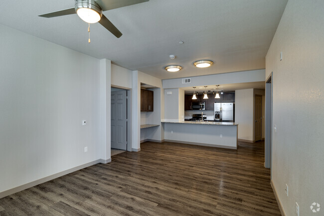 VO2A; 2 BR, 2 BA - 1,011 SF