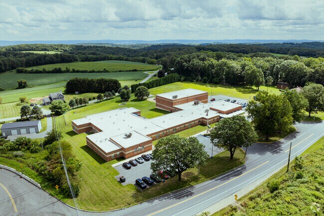 Greenwich‑Lenhartsville Elementary serves Albany’s youngest students.