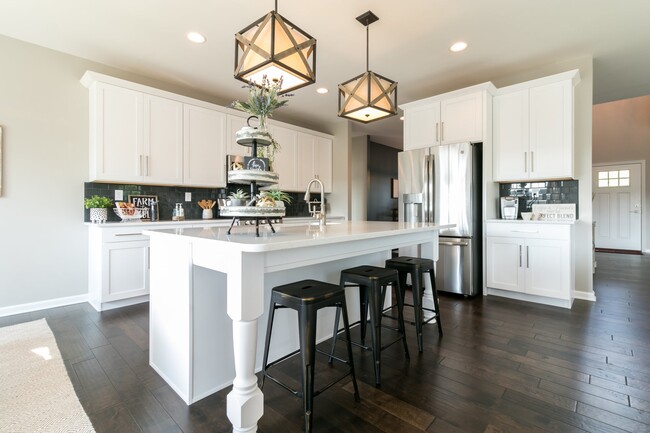 4779 Farrcroft Dr unit 36107825, Easton, PA 18040 - photo 5