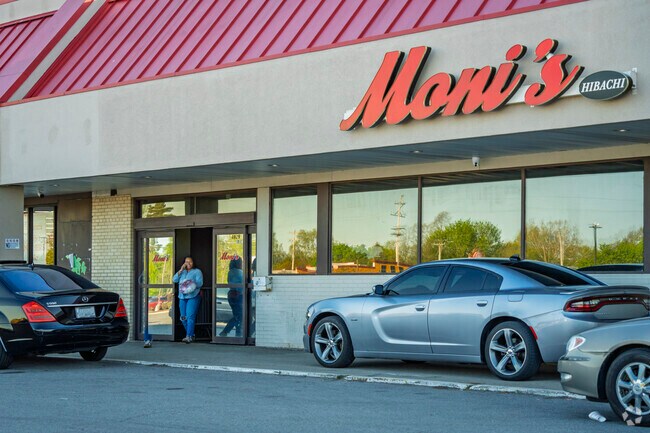 Hungry Bel-Aire Woods diners can enjoy dinner at Moni's Hibachi.