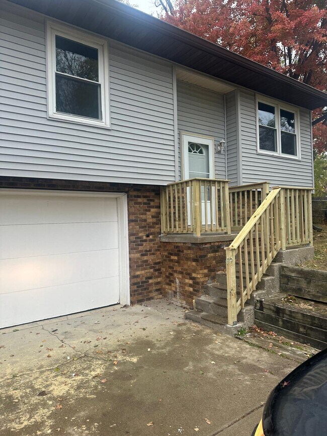 4403 W Capri Ct, Peoria, IL 61615