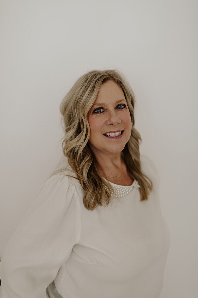 Stacy Dedin