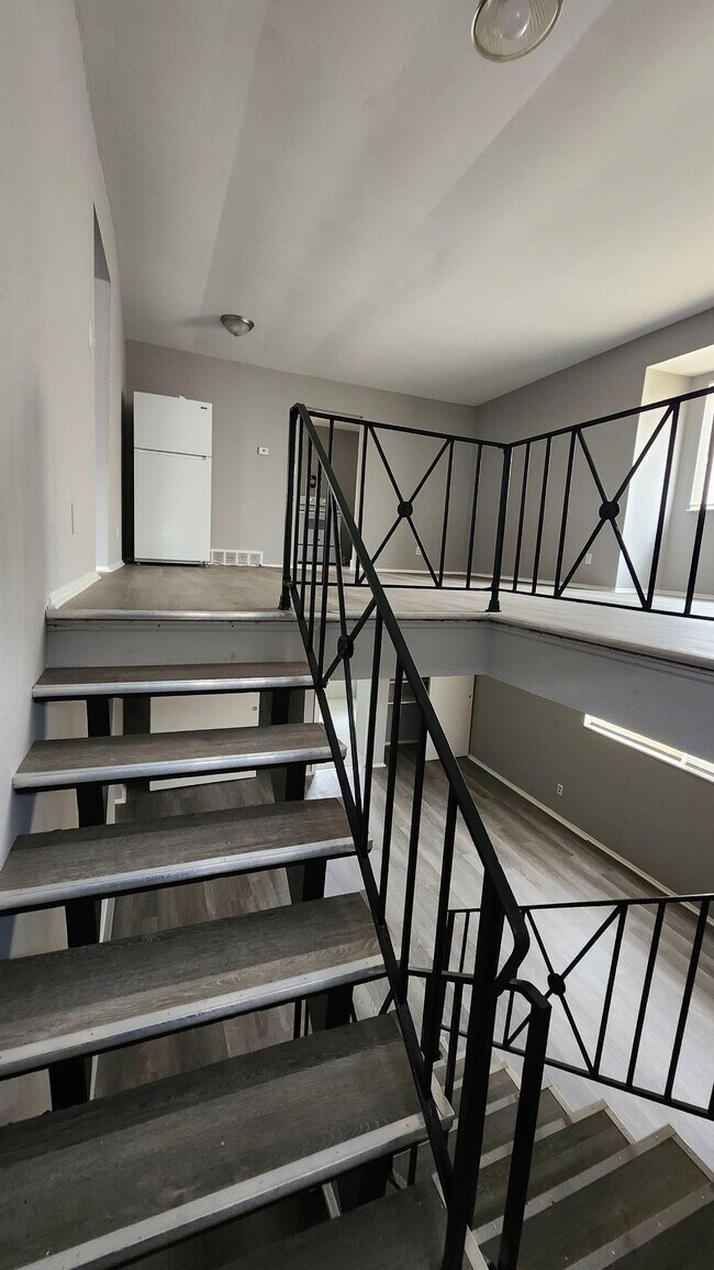 7848 Glenorchard Dr unit A, Cincinnati, OH 45237 - photo 7